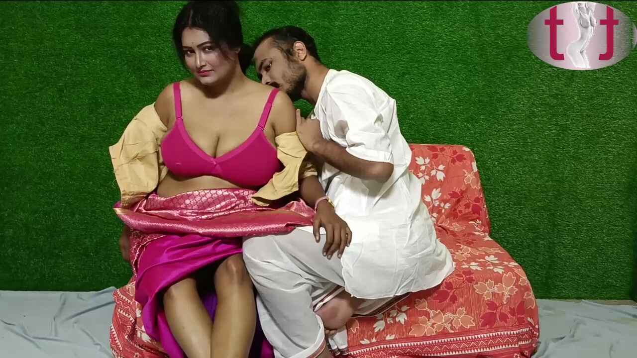 1280px x 720px - topless topper hindi sex film Free Porn Video WoWuncut.com